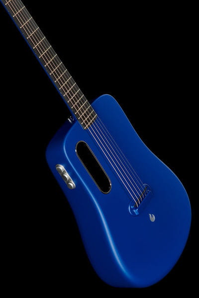 LAVA MUSIC ME 2 Freeboost BL 10.jpg