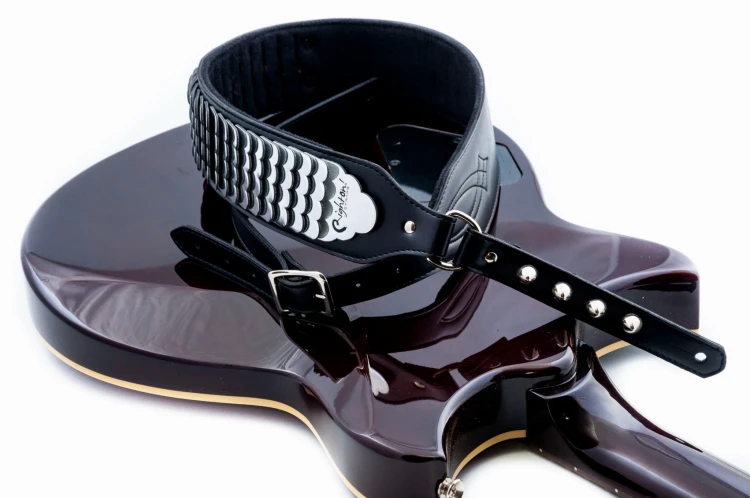 guitar-strap-python-john-lennon-(1)-1679919970.jpg