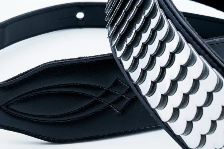 guitar-strap-python-john-lennon-(14)-1679919977.jpg